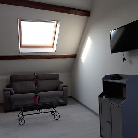 La Bonne Adresse Bed & Breakfast Val de Livre ภายนอก รูปภาพ