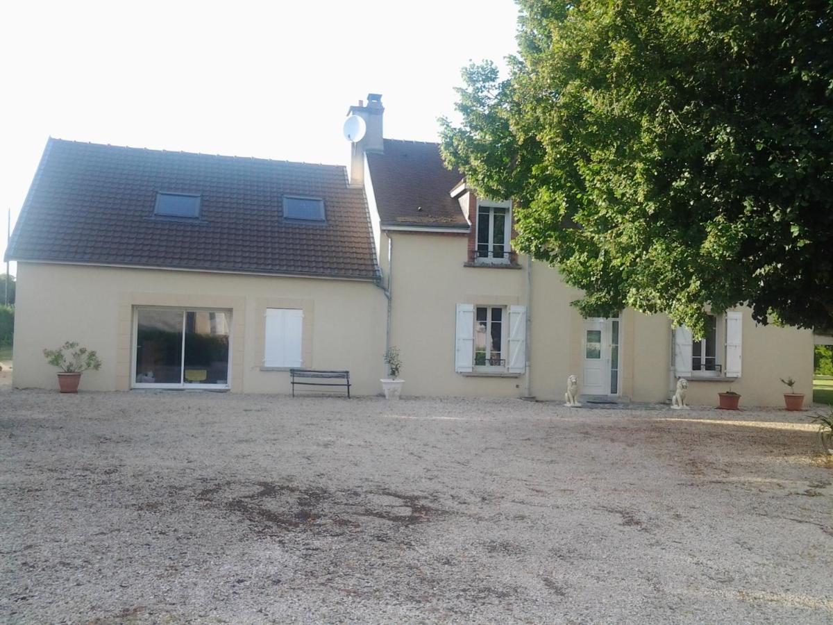 La Bonne Adresse Bed & Breakfast Val de Livre ภายนอก รูปภาพ